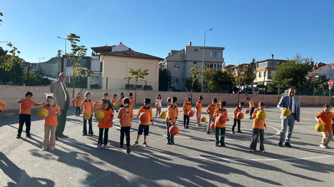 İl Milli Eğitim Müdür Yardımcısı Nurettin Şahin ve Melikgazi İlçe Milli Eğitim Müdürü Hacı Kaya Okulumuzu Ziyaret Etti.